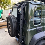 Thang sau Suzuki Jimny